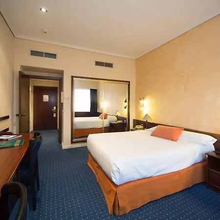 Bahia De מלון 4*