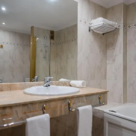 ホテル Bahia De 4*